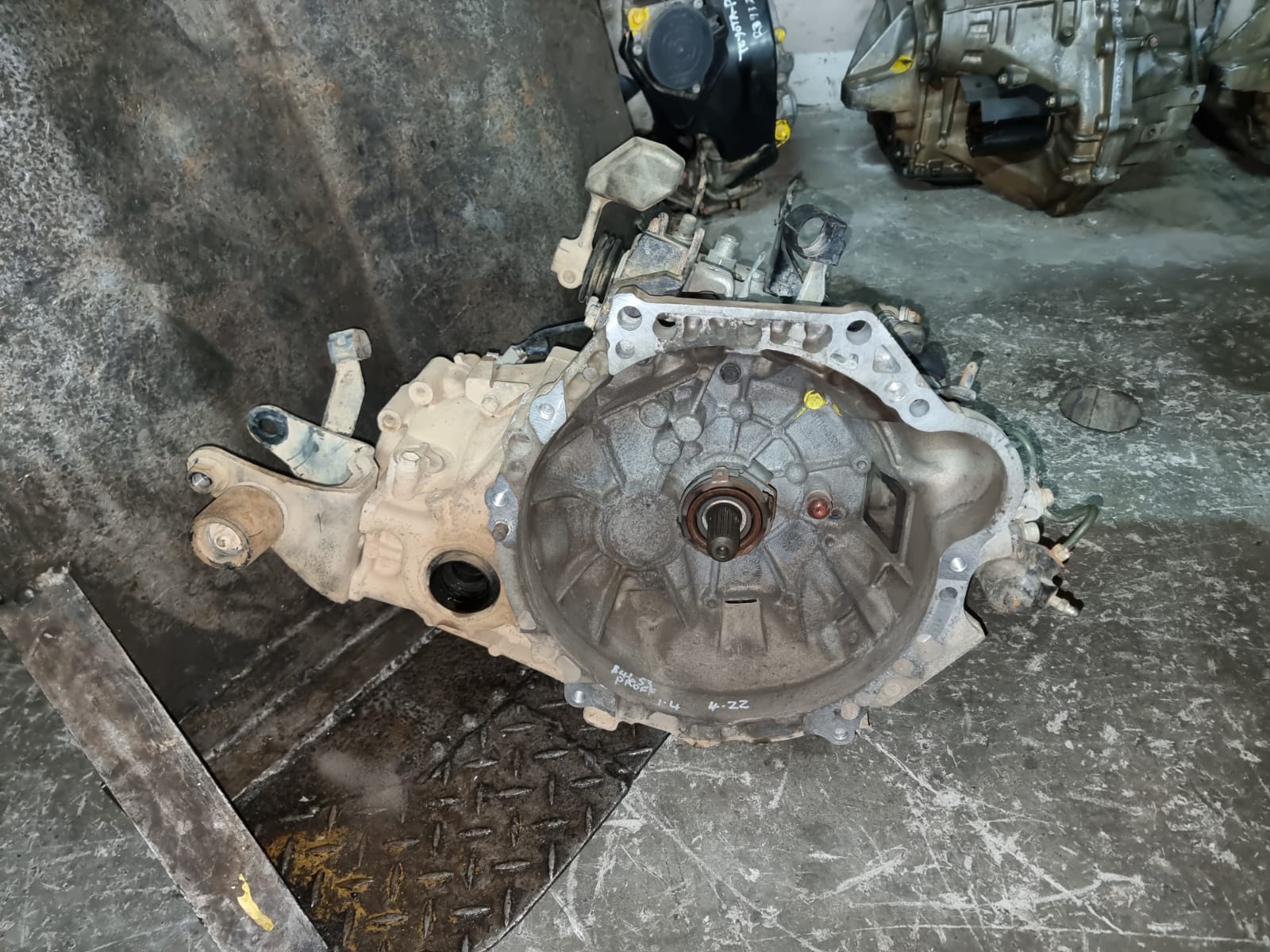 Toyota Quest 5Spd 1 4 2009 Model Engine No 4ZZ Gearbox Quality Used 