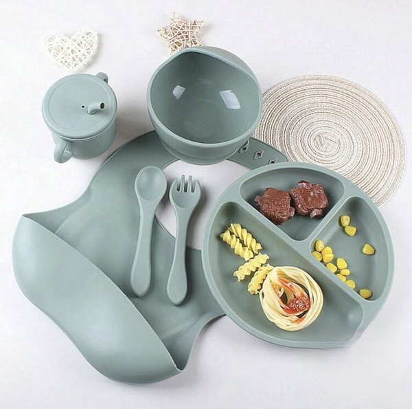 Silicone feeding set