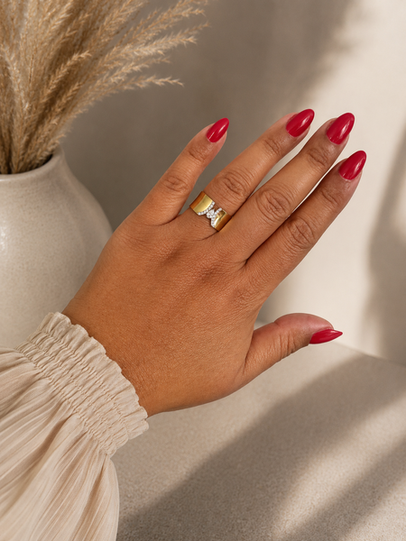 Eliana Ring