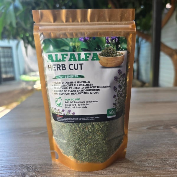 ZURIAL Organics™ Alfafa herb – 50g
