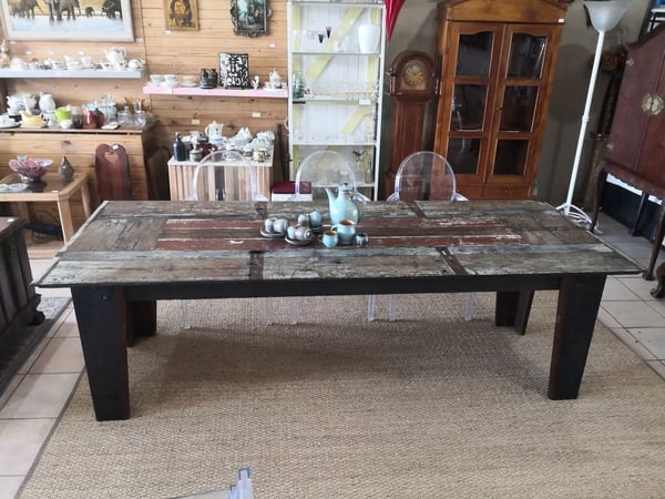 Reclaimed Textured Eight Seater Dining Table & Set of Six Transparent Polycarbonate "Ghost" Chairs