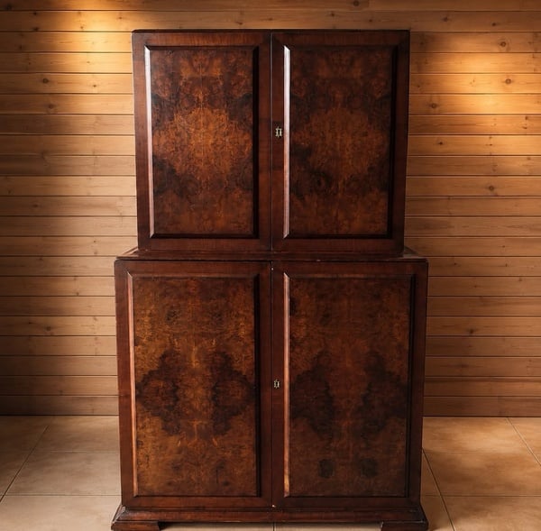 1930s British Art Deco Cocktail Cabinet