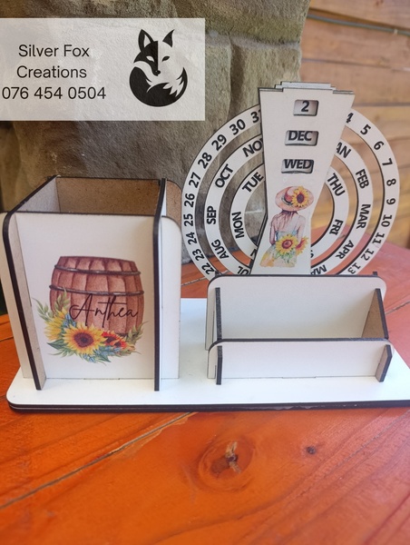 Desk Calendar Organiser