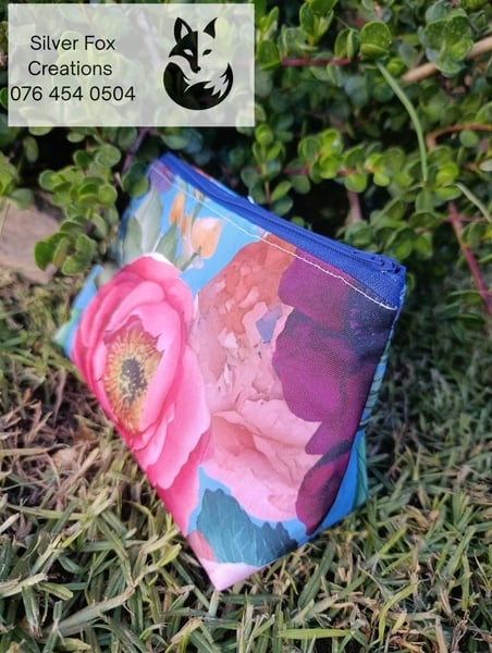 Cosmetic Lined Zipper Pouch Pink and Blue floral