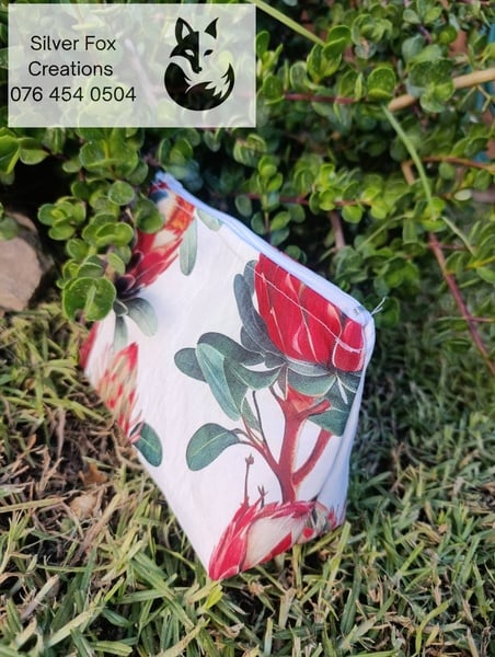 Cosmetic Pouches picture