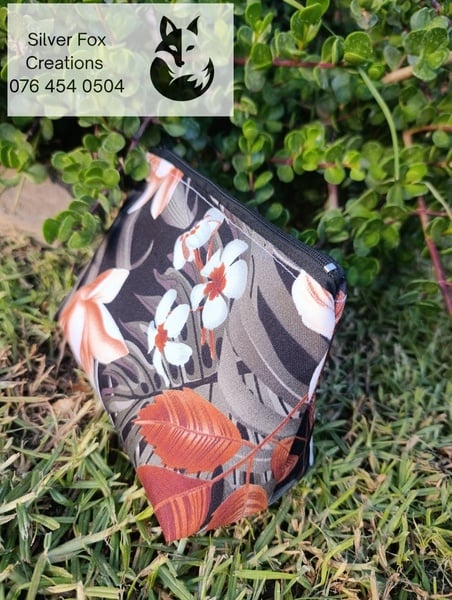 Cosmetic Lined Zipper Pouch Dark Tropical Floral