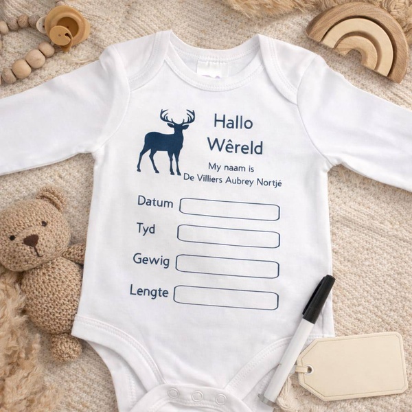 Hallo World diy babygrow with fabric marker