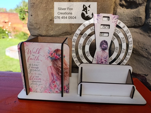 Desk Calendar Organiser