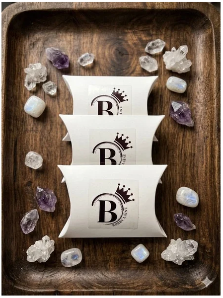 BobbyLaine Earing Dry Reveal - Pillow