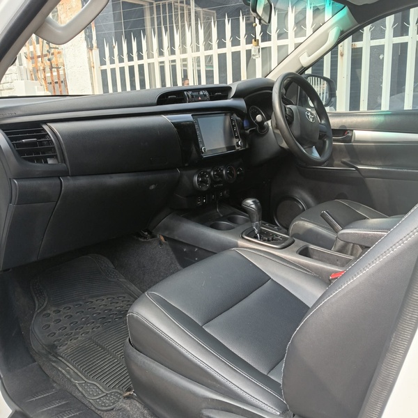 2019 Toyota Hilux 2.4 GD-6 SRX 4x4 Auto – R312,999