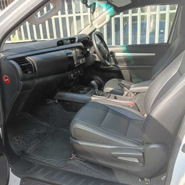 2019 Toyota Hilux 2.4 GD-6 SRX 4x4 Auto – R312,999