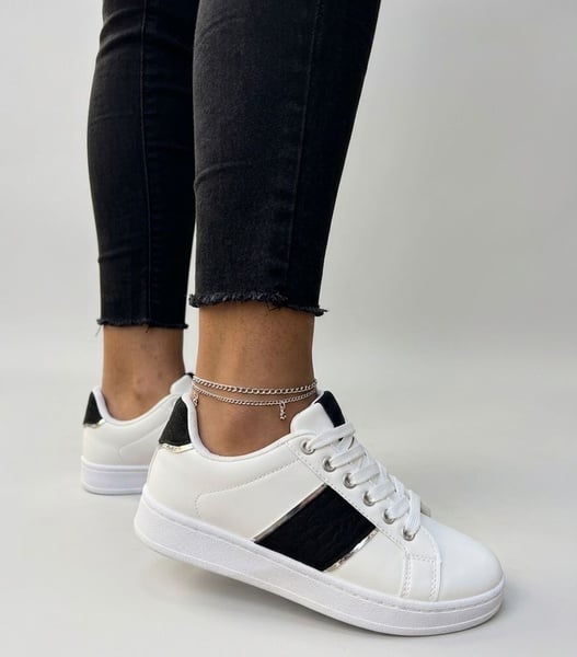 Women's Tekkies