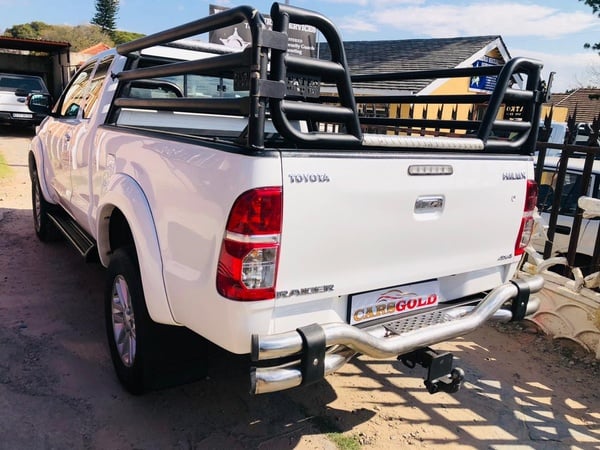 2014 Toyota Hilux 3.0D-4D Xtra Cab 4x4 Raider Legend 45