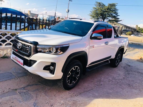 2016  Toyota Hilux 2.8GD-6 Xtra cab Raider