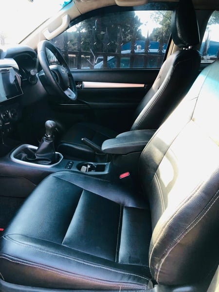 2016  Toyota Hilux 2.8GD-6 Xtra cab Raider