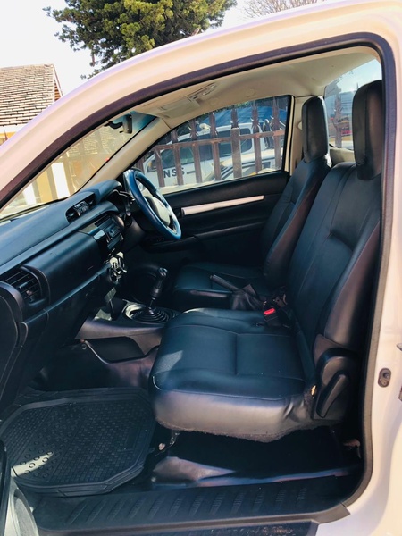 2021  Toyota Hilux 2.0 VVTi