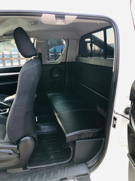 2024  Toyota Hilux 2.4GD-6 Xtra Cab Raider Manual