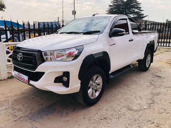 2019 Toyota Hilux 2.4GD-6 SRX