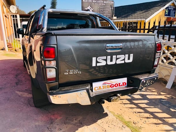 2015 Isuzu KB 300 D-Teq Serengeti Auto Double-Cab