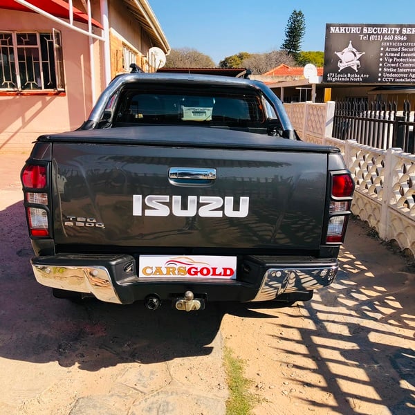 2015 Isuzu KB 300 D-Teq Serengeti Auto Double-Cab