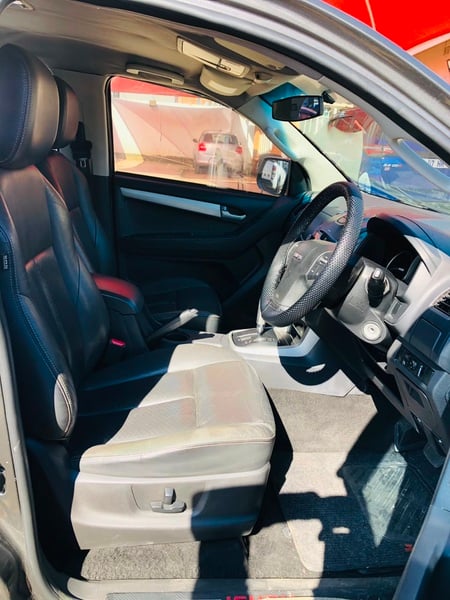 2015 Isuzu KB 300 D-Teq Serengeti Auto Double-Cab