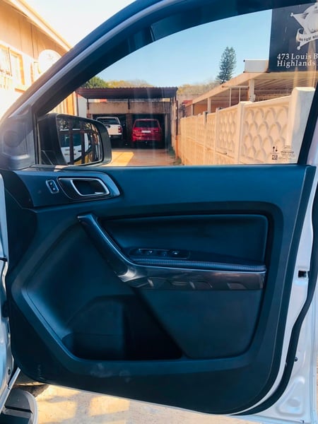 2022 Ford Ranger 2.0 Thunder Double Cab Auto | 91000 km | WhatsApp: +27 76 064 1377