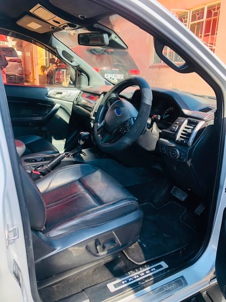 2022 Ford Ranger 2.0 Thunder Double Cab Auto | 91000 km | WhatsApp: +27 76 064 1377