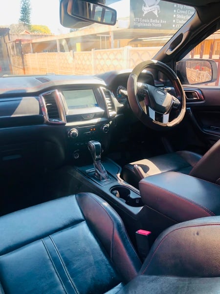 2022 Ford Ranger 2.0 Thunder Double Cab Auto | 91000 km | WhatsApp: +27 76 064 1377