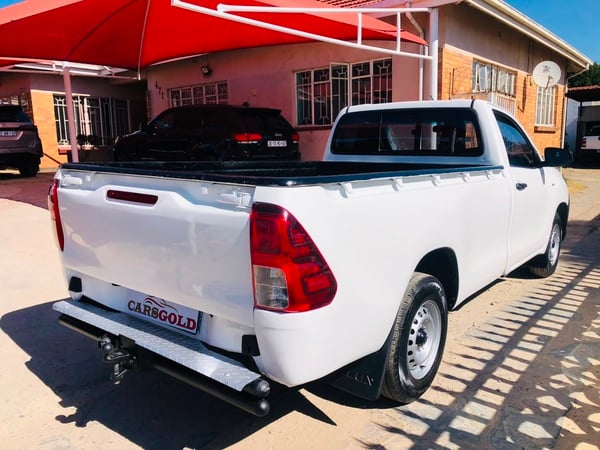 2019 Toyota Hilux 2.4 GD-6 Double Cab Manual | 102000 km | WhatsApp: +27 76 064 1377
