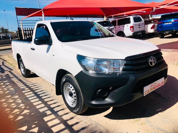 2019 Toyota Hilux 2.4 GD-6 Double Cab Manual | 102000 km | WhatsApp: +27 76 064 1377