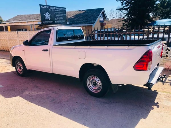2019 Toyota Hilux 2.4 GD-6 Double Cab Manual | 102000 km | WhatsApp: +27 76 064 1377