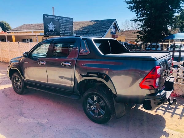 2024 Toyota Hilux 2.4 GD-6 4x2 Auto | 48000 km |  WhatsApp: +27 76 064 1377