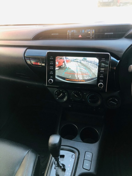 2026 Toyota Hilux 2.4 GD-6 4x4 Auto | 90000 km | WhatsApp: +27 76 064 1377