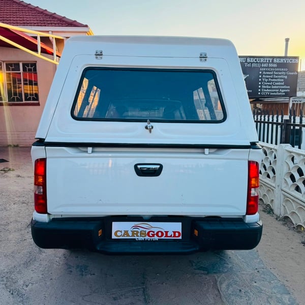 2025 Foton Tunland G7 2.0 TD Double Cab Manual | 35000 kM | WhatsApp: +27 76 064 1377