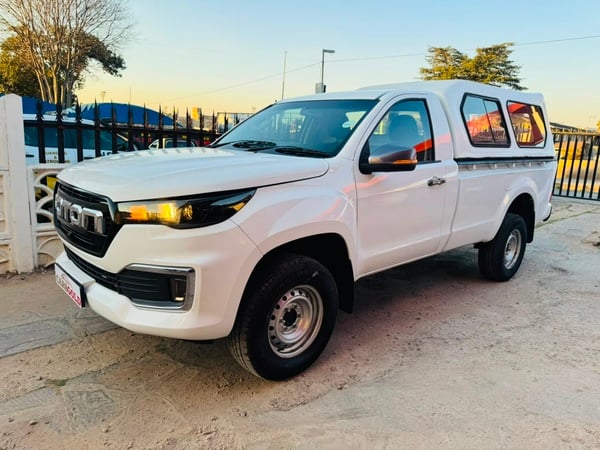 2025 Foton Tunland G7 2.0 TD Double Cab Manual | 35000 kM | WhatsApp: +27 76 064 1377