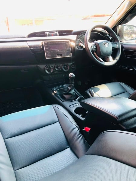 2019 Toyota Hilux 2.4 GD-6 4x4 Auto  | 102000 kM | R415,000