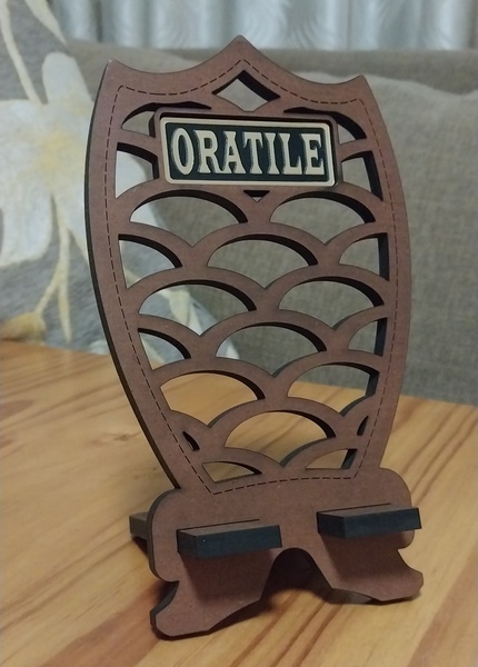 Personalized Laser-Cut Smartphone Stand