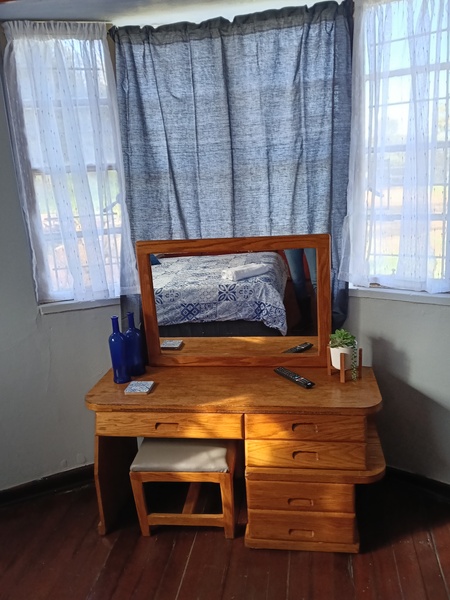 Double Room Dresser