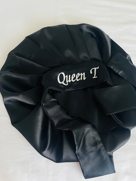 Personalised Tie Back Satin-Lined Bonnet & Scrunchie Gift Set