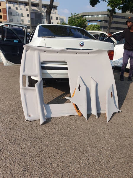 Bmw rooflining