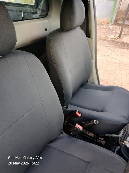 Nissan Np 200
