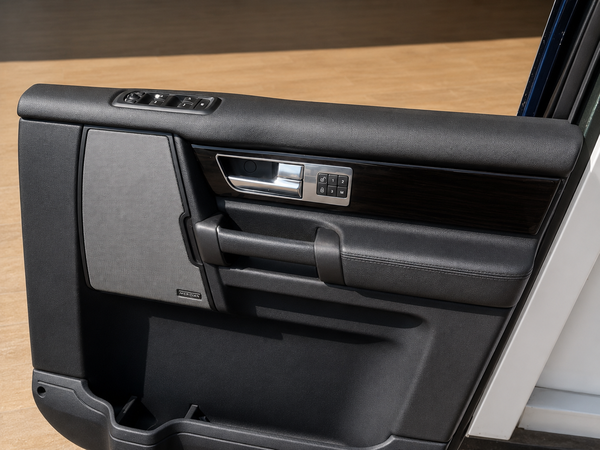 Range rover door panel
