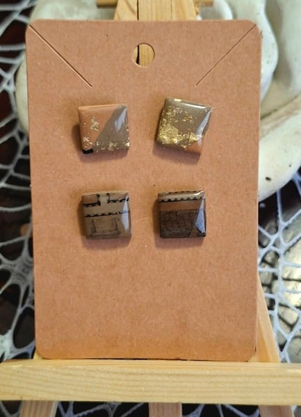 Vintage Gold polymer clay stud earrings X 2 pairs