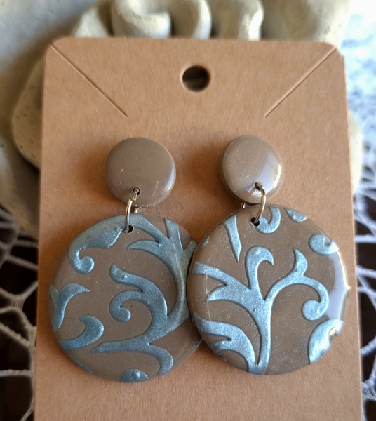 Earrings picture