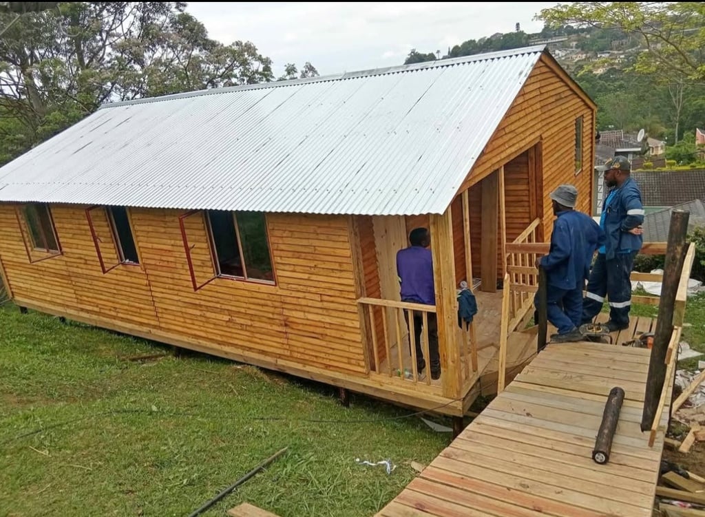 Slideshow picture #18000 - Wilson wendy houses