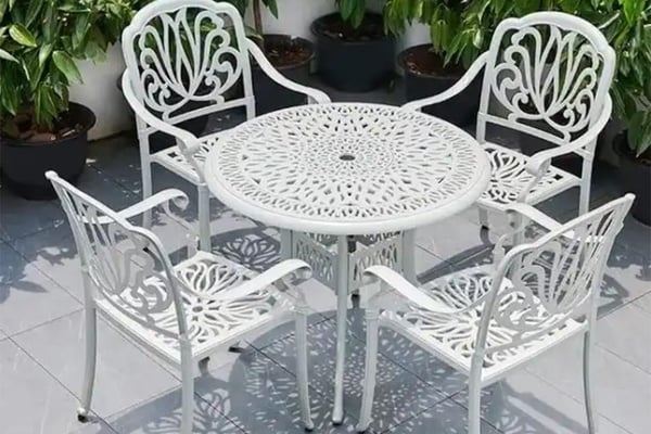 5-Piece Tulip Collection In White