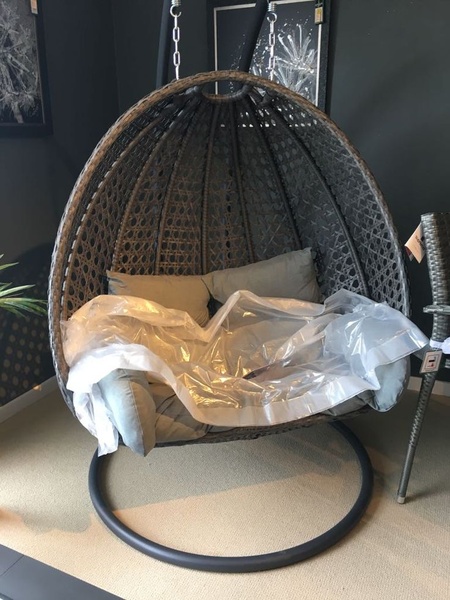 Double Hanging Egg Chair