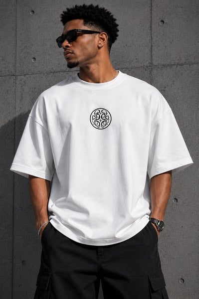 BEILISH LUXURY WEAR T-shirt