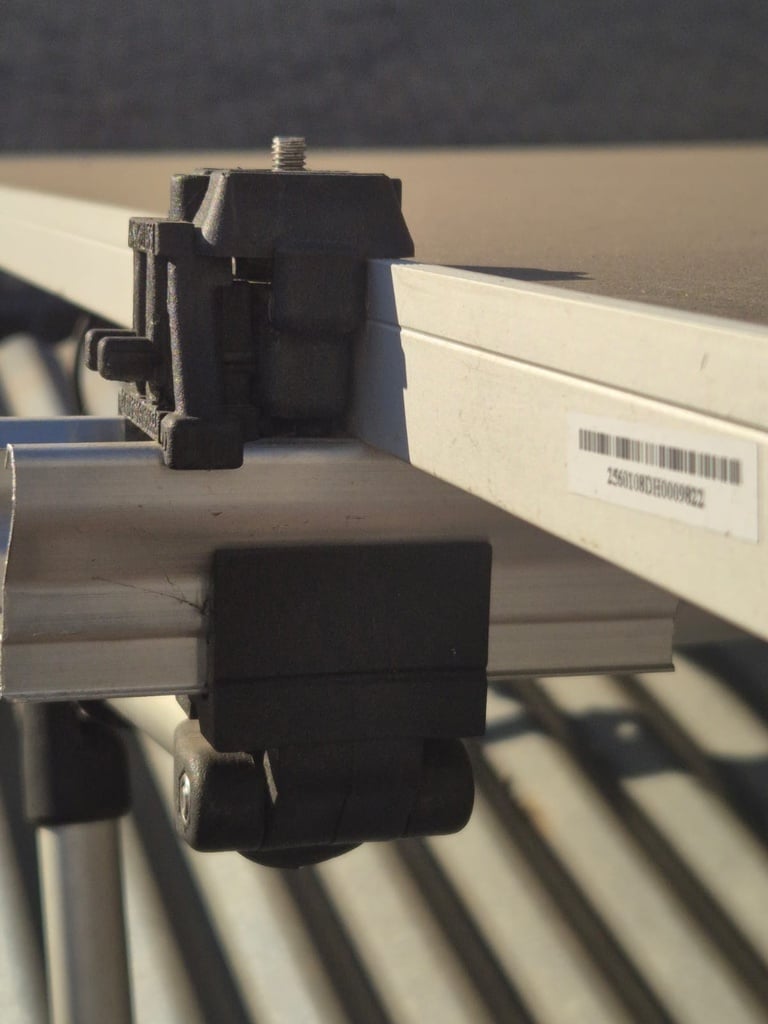 Slideshow picture #13000 - Solar panel brackets