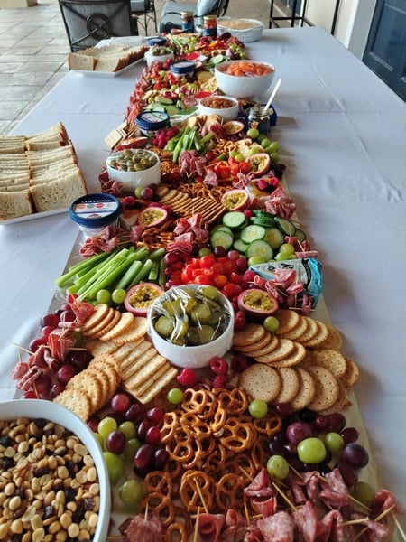 HARVEST TABLE